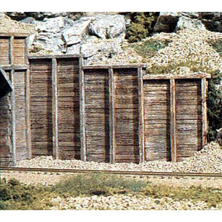 WOODLAND SCENICS HO Retaining Walls (Hydrocal Plaster Castings; pkg(3), Timbers