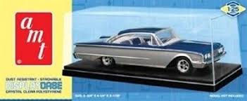 AMT 1/25 Auto Display Showcase Black Base
