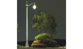 WOOLDAND SCENICS HO Just Plug Arched Cast Iron Street Lights
