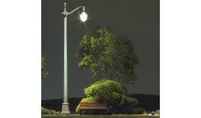 WOODLAND SCENICS N Arched Cast Iron Street Lights