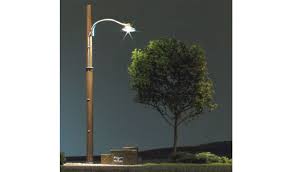 WOODLAND SCENICS HO Just Plug Wooden Pole Street Lights
