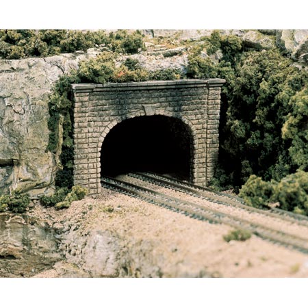WOODLAND SCENICS N Double-Track Tunnel Portals pkg(2) Unpainted Hyrdrocal(R) Castings, Cut Stone