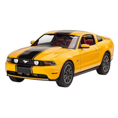REVELL  1/25 2010 FORD MUSTANG