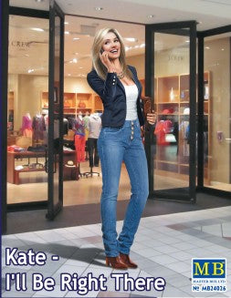 MASTERBOX  1/24 Kate Modern Woman wearing Casual Outfit Holding Cell Phone to Ear