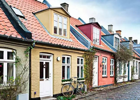 RAVENSBURGER 1000-PIECE PUZZLE Aarhus,Denmark
