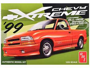 AMT 1/25 1999 Chevy S10 Xtreme Pickup Truck