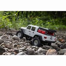 AXIAL SCX24 Jeep Gladiator 4WD Rock Crawler RTR, White