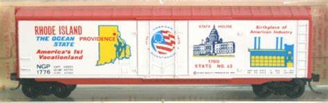 MICRO-TRAINS N Bicentennial State Series - Rhode Island, 50' Plug Door Boxcar, Red