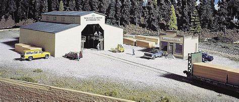 WALTHERS HO Walton and Sons Lumber Company Kit