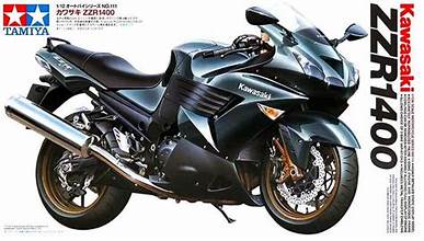 TAMIYA 1/12 Kawasaki ZZR 1400 Motorcycle