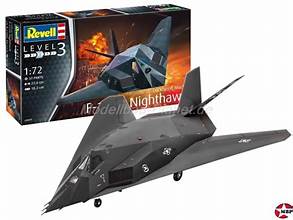REVELL 1/72 F117A Nighthawk Stealth Fighter