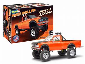 REVELL 1/24 Chevy 4x4 LUV High Roller