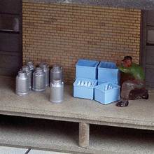 WALTHERS HO Milk Cans, Bottles & Cases