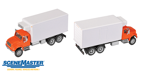 WALTHERS HO 	International(R) 4900 Dual-Axle Refrigerated Van - Assembled -- Orange Cab, White Body