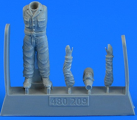 AEROBONUS 1/48 USAAF WWII Aircraft Mechanic