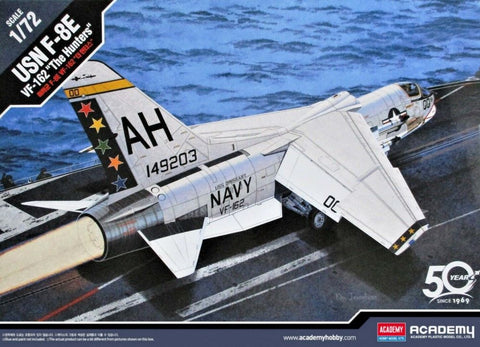 ACADEMY 1/72 F8E VF162 The Hunters USN Fighter