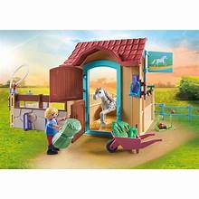 PLAYMOBIL Riding stable
