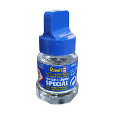 REVELL 30G SPECIAL LIQUID CEMENT