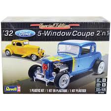 REVELL 1/25 1932 Ford 5-Window Coupe (2 in 1)