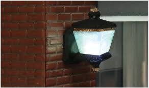 WOODLAND SCENICS N Just Plug Entry Wall Mount Lights