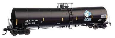 WALTHERS HO Trinity 25,000-Gallon Tank Car - Ready to Run -- Archer-Daniels-Midland ADMX #25559