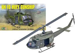 REVELL 1/32  UH-1D HUEY HELI