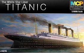 ACADEMY 1/400 RMS TITANIC 1/400