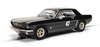 SCALEXTRIC Ford Mustang - Black and Gold