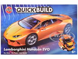 AIRFIX QUICKBUILD Lamborghini Huracan EVO