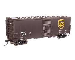 WALTHERS HO 40' Association of American Railroads Modernized 1948 Boxcar - Ready to Run -- United Parcel Service(R) #102527