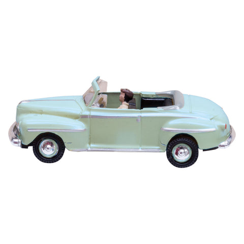 WOODLAND SCENICS Just Plug: HO Vehicle, Cool Convertible, Lighted