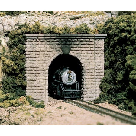 WOODLAND SCENICS HO Tunnel Portal: Cut Stone Single