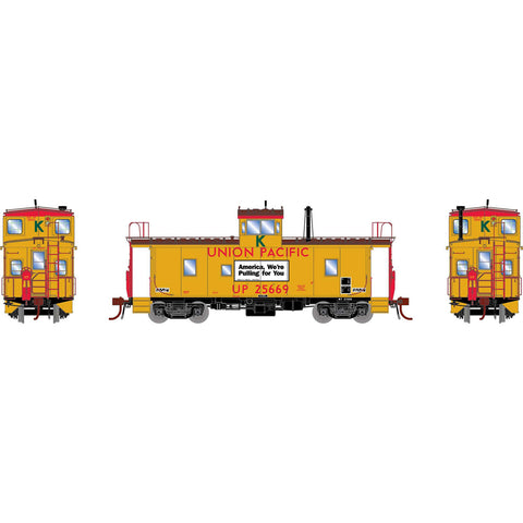 HO ICC CABOOSE W/ LIGHTS