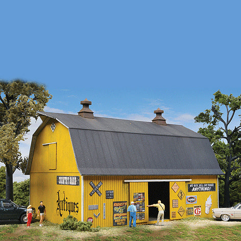 WALTHERS HO Antique Barn Kit