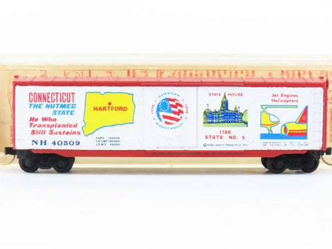 MICRO-TRAINS N Bicentennial State Series - Connecticut, 50' Plug Door Boxcar, Blue