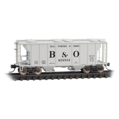 MICRO-TRAINS N Covered Hopper, PS-2, 2-Bay, B&O #631513