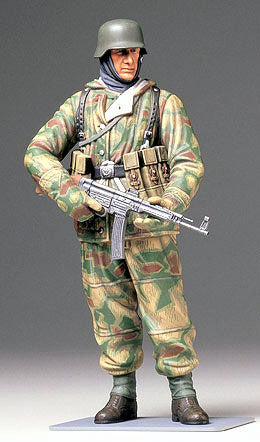 TAMIYA 1/16 WWII German Infantryman