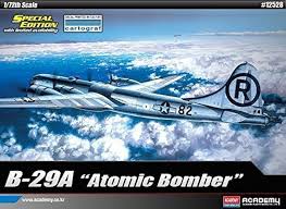ACADEMY 1/72 B29A Enola Gay/Bockscar Bomber