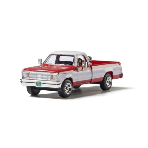 WOODLAND SCENICS HO Vehicle: Two-Tone Truck