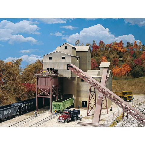 WALTHERS HO Glacier Gravel Company Kit