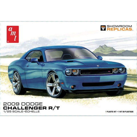 AMT 1/25 2009 Dodge Challenger R/T