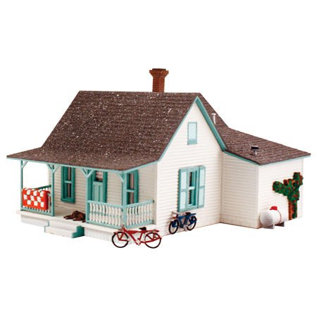 N PRE FAB COUNTRY COTTAGE