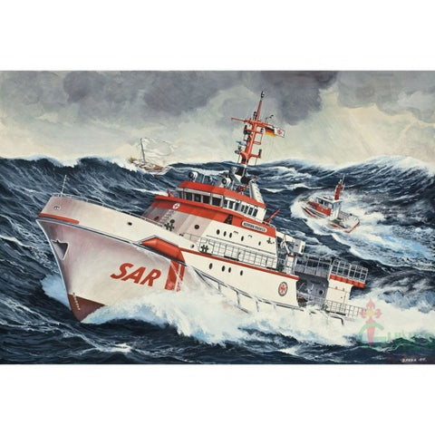 REVELL 1/200 RESCUE SHIP