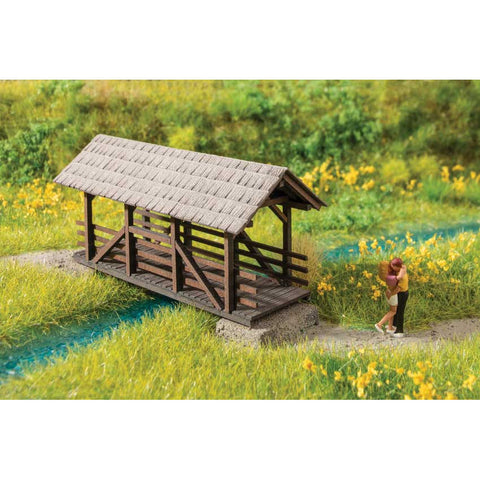 HO COVERED PEDESTRIAN BRIDGE