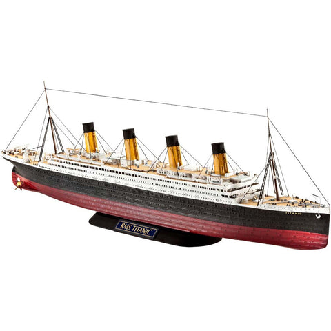 REVELL1/700 RMS Titanic Ocean Liner