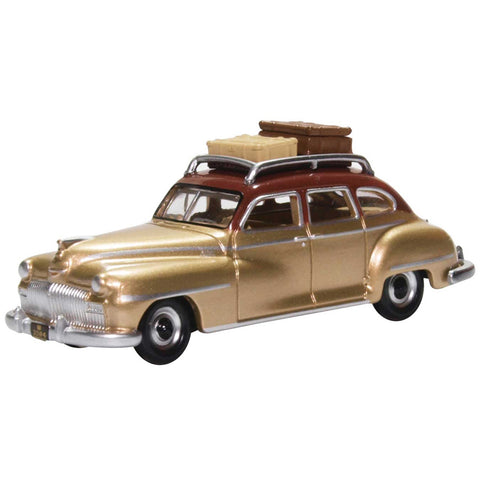 HO '46 DESOTO SEDAN BROWN/GOLD
