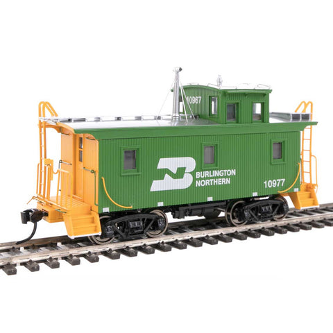 HO WOOD CABOOSE BN #10977