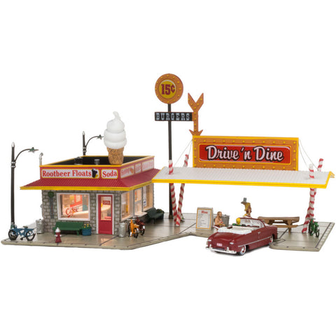 WOODLAND SCENICS N Drive-N-Dine Built Ready Lighted