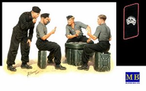 MASTERBOX  1/35 WWII German Tankmen Skats Players (4) & Jerry Cans (6)