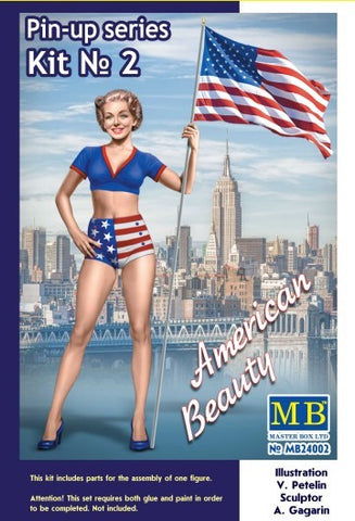 MASTERBOX 1/24 Betty American Beauty Pin-Up Girl Standing Holding American Flag
